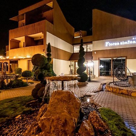 Hotel Floros Simfonija Šventoji Esterno foto