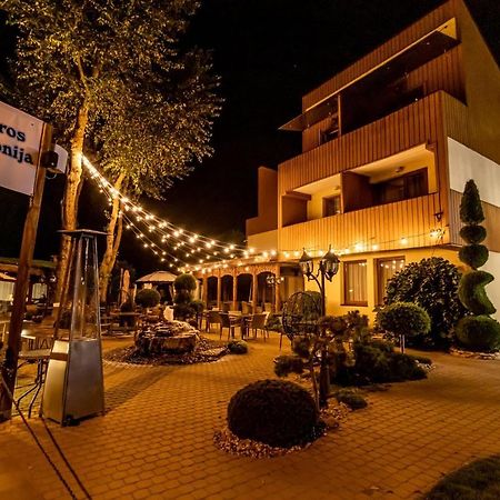 Hotel Floros Simfonija Šventoji Esterno foto