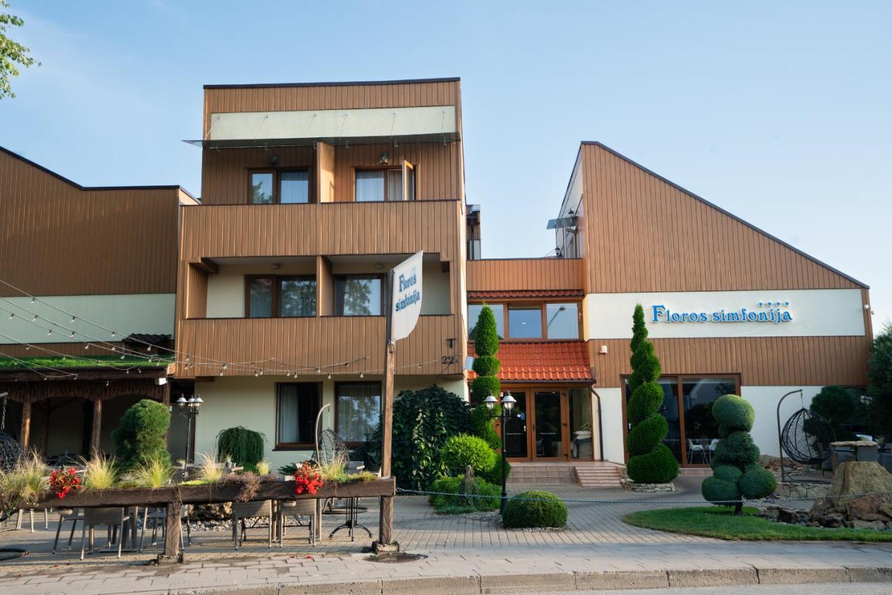 Hotel Floros Simfonija Šventoji Esterno foto