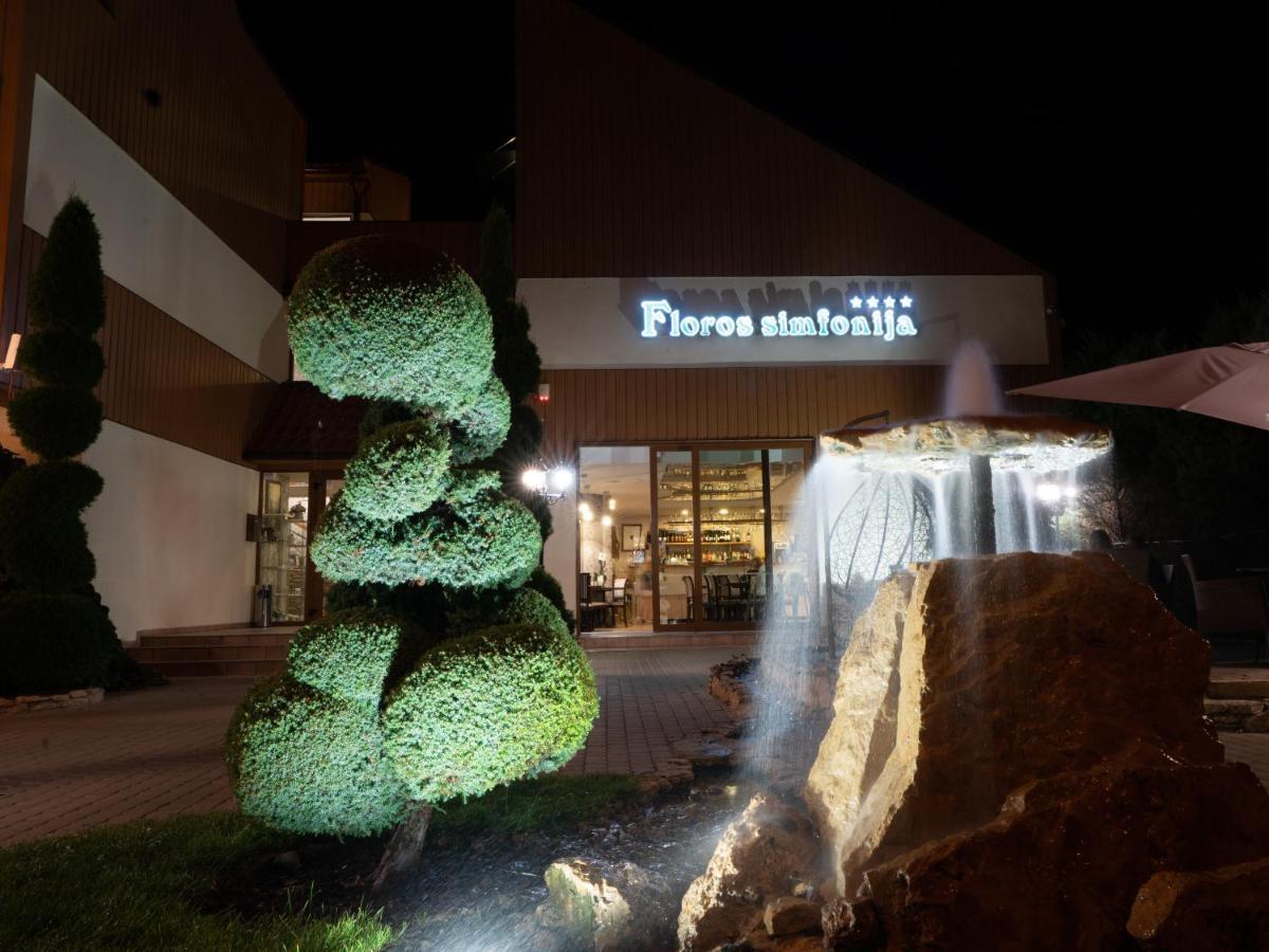 Hotel Floros Simfonija Šventoji Esterno foto