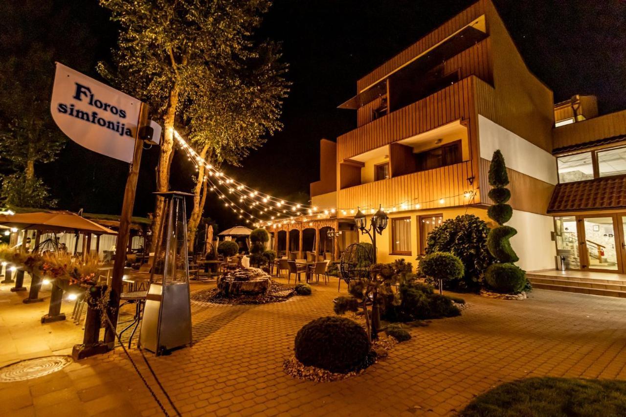 Hotel Floros Simfonija Šventoji Esterno foto